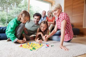 10 причин играть в настольные игры с детьми